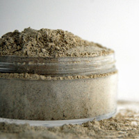 green clay mask